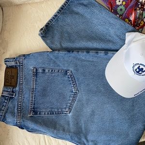 Chaps Ralph Lauren jeans Five pocket boot cut jeans. 40W L30